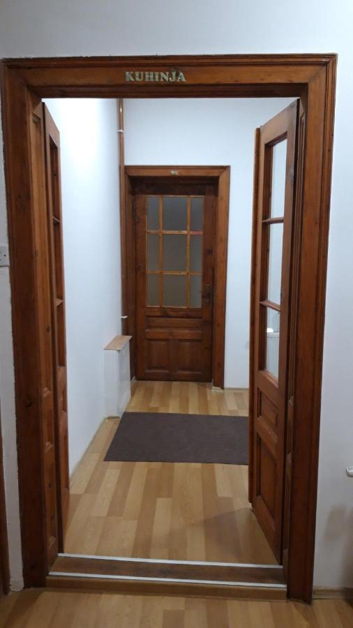 Apartment And Rooms"Tabasnice"Tuzla Centar المظهر الخارجي الصورة