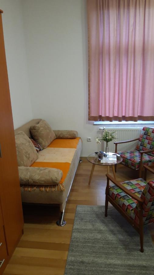 Apartment And Rooms"Tabasnice"Tuzla Centar المظهر الخارجي الصورة