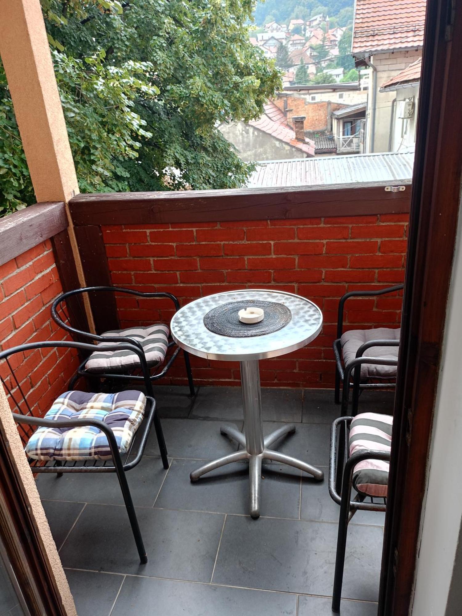 Apartment And Rooms"Tabasnice"Tuzla Centar المظهر الخارجي الصورة